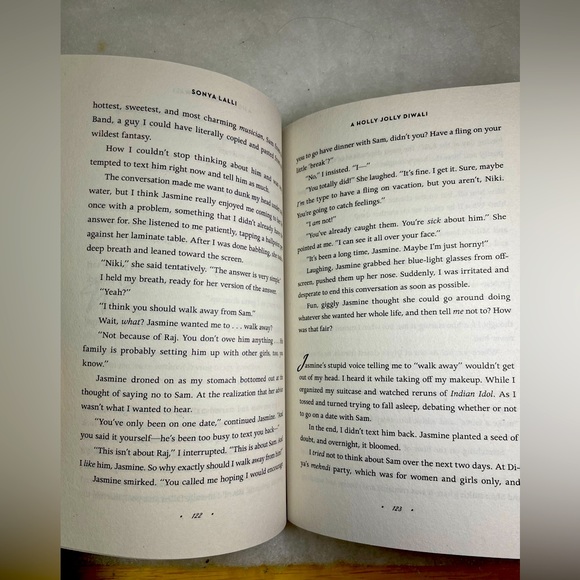 A Holly Jolly Diwali by Sonya Lalli beautiful romance book that will hook you ! - Picture 5 of 5